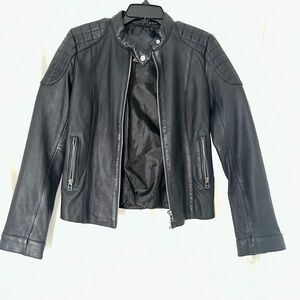 Elegant Black Leather Jacket with Quilted Accents